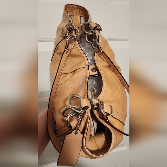 Coach Patent Leather Maggie Large Shoulder Bag Beige 15" X 10.5" X 10" - Picture 10 of 17